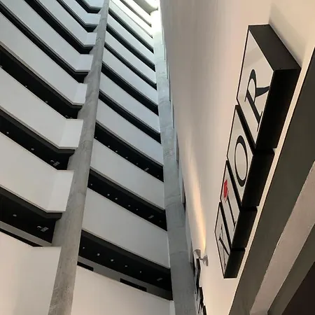 Residencia De Estudiantes Xior Teatinos Solo Estudiantes Apartment